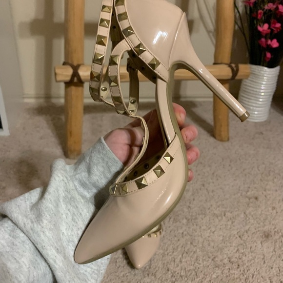 Rue 21 heels - Picture 4 of 8